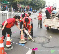 市区300余个“跳响”井盖被修复，车辆经过不再敢“吱声”